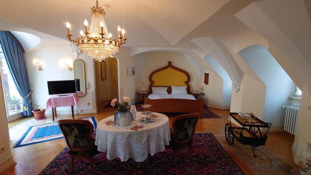 Hotel Zum Riesen - Aelteste Fuerstenherberge Deutschlands Miltenberg Ngoại thất bức ảnh