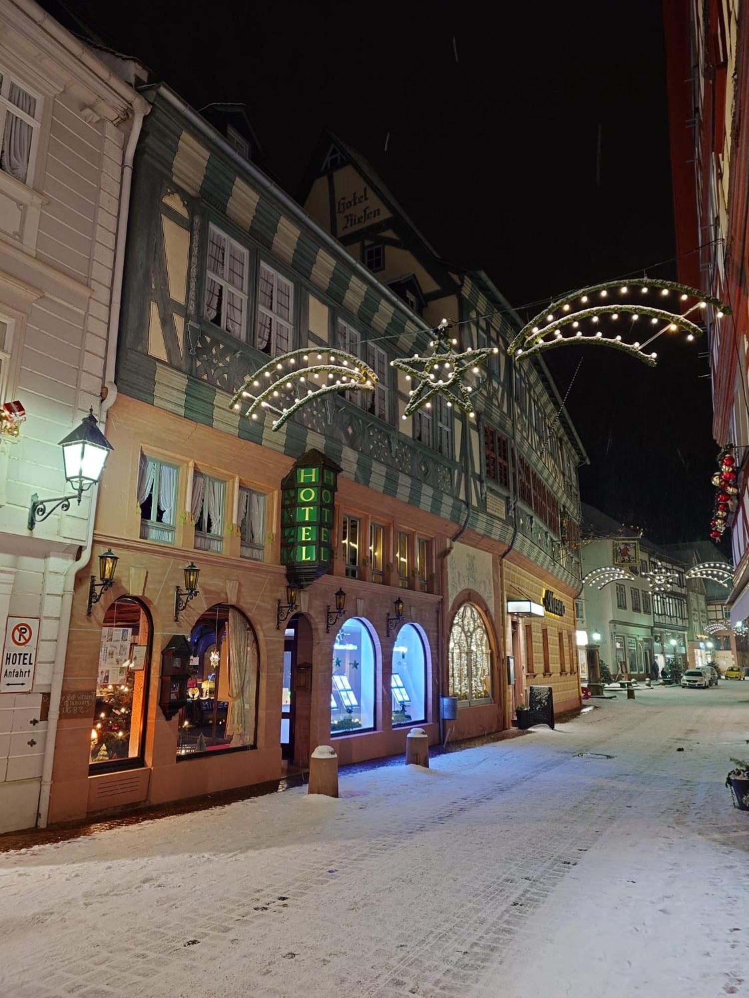 Hotel Zum Riesen - Aelteste Fuerstenherberge Deutschlands Miltenberg Ngoại thất bức ảnh